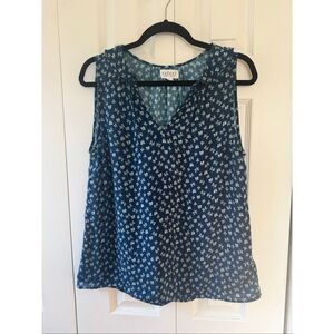 Velvet by Graham & Spencer Medium Catrina Split Floral Neck Top